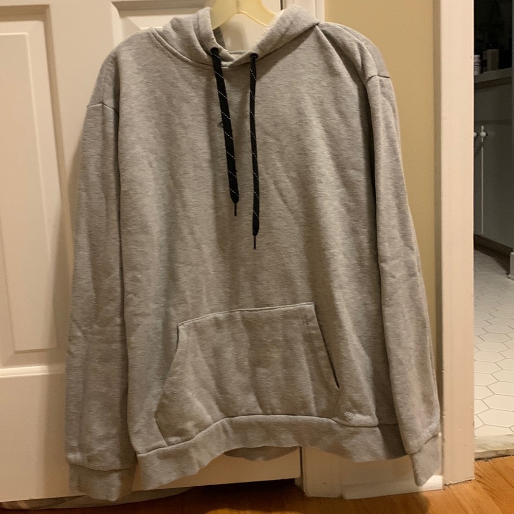 Gray Zelos sweatshirt lg
